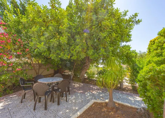 Villa Ecalinda - Plusholidays *